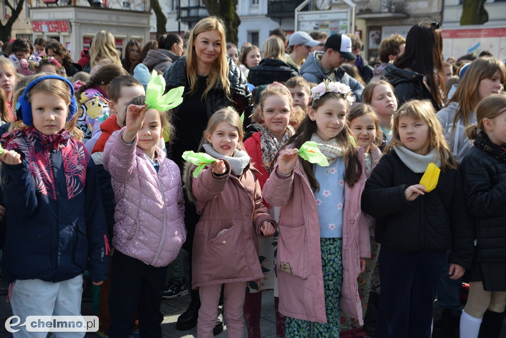 Happening z okazji Światowego Dnia Zespołu Downa i powitania WIOSNY