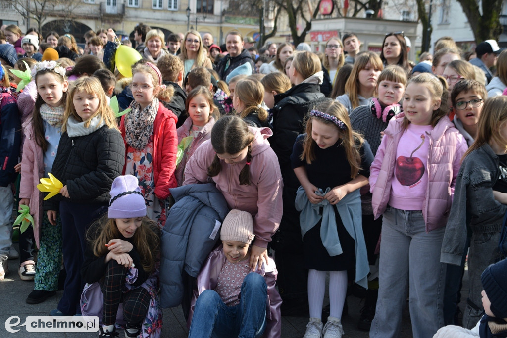 Happening z okazji Światowego Dnia Zespołu Downa i powitania WIOSNY