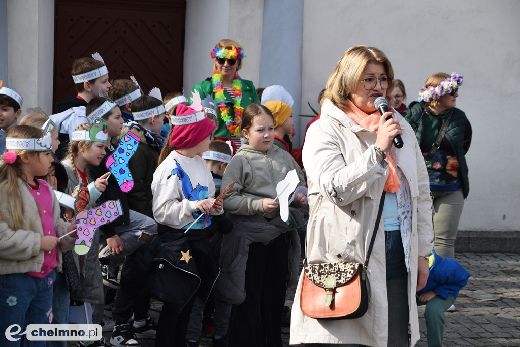 Happening z okazji Światowego Dnia Zespołu Downa i powitania WIOSNY