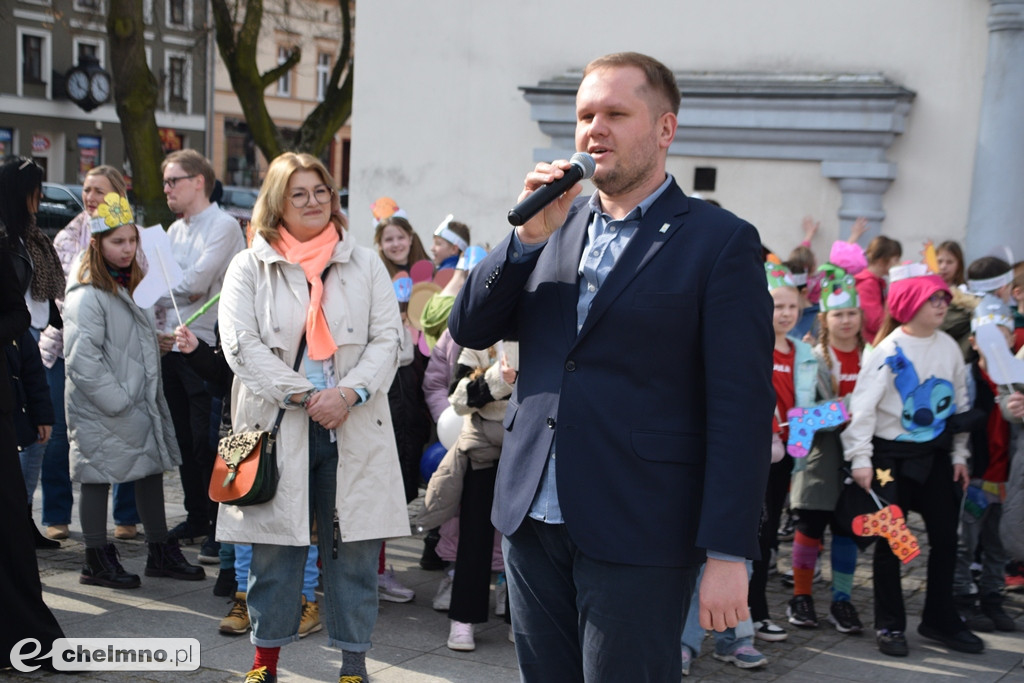 Happening z okazji Światowego Dnia Zespołu Downa i powitania WIOSNY