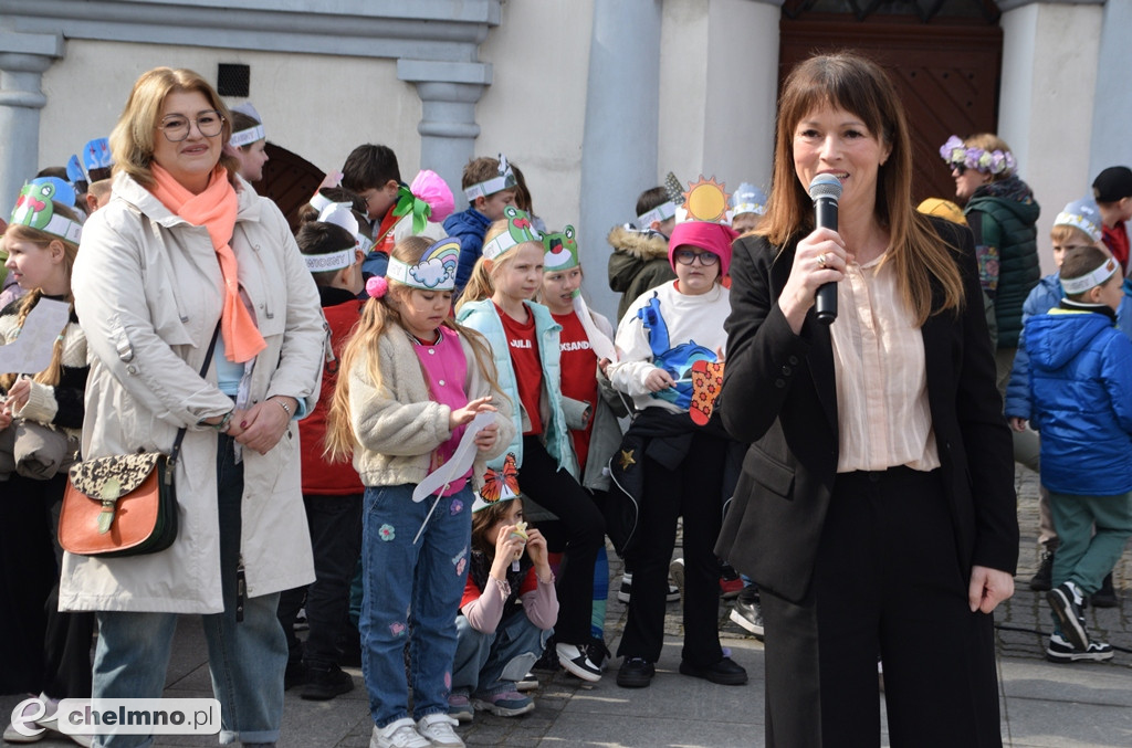 Happening z okazji Światowego Dnia Zespołu Downa i powitania WIOSNY