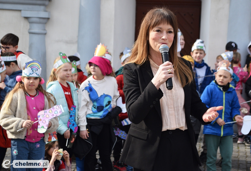 Happening z okazji Światowego Dnia Zespołu Downa i powitania WIOSNY