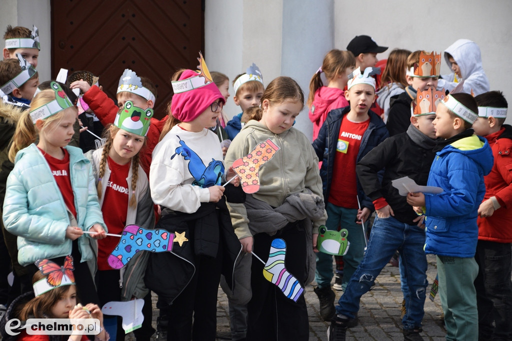 Happening z okazji Światowego Dnia Zespołu Downa i powitania WIOSNY