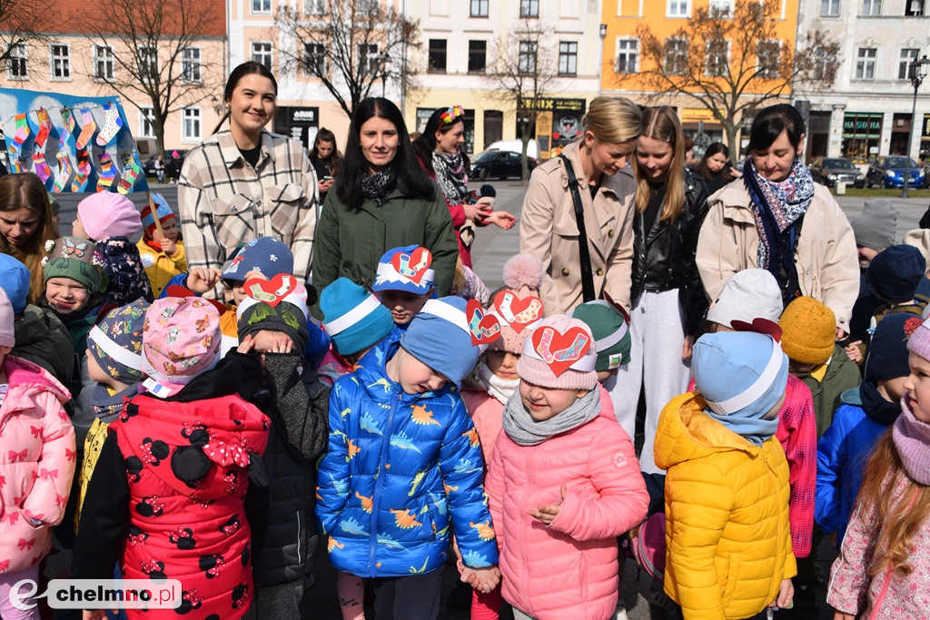 Happening z okazji Światowego Dnia Zespołu Downa i powitania WIOSNY