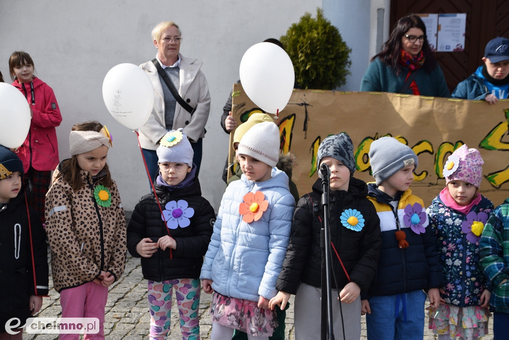 Happening z okazji Światowego Dnia Zespołu Downa i powitania WIOSNY