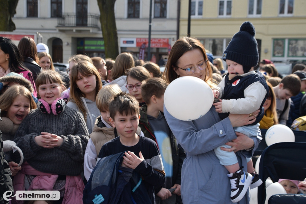 Happening z okazji Światowego Dnia Zespołu Downa i powitania WIOSNY