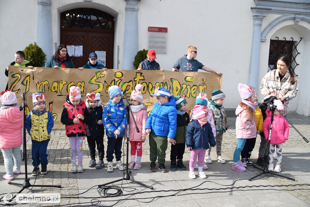 Happening z okazji Światowego Dnia Zespołu Downa i powitania WIOSNY