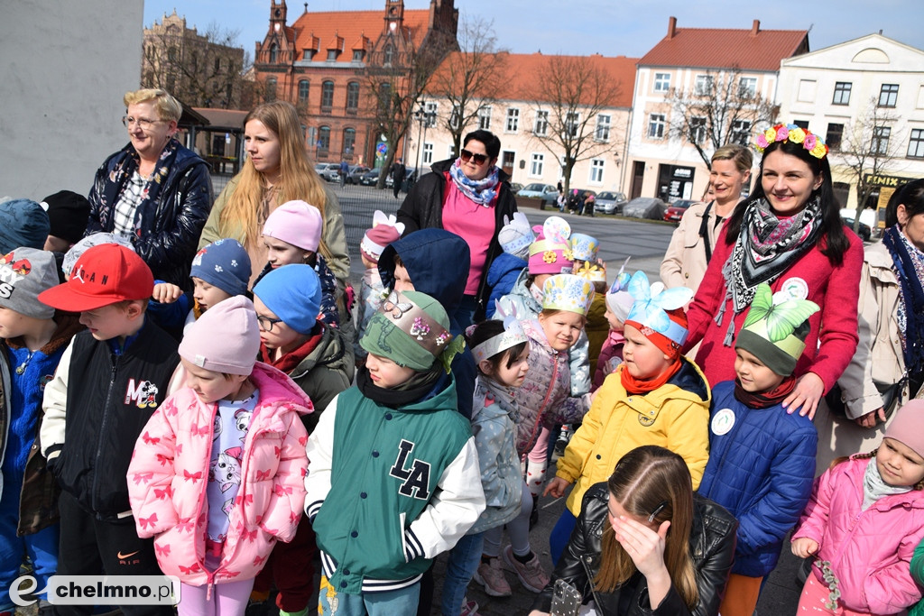 Happening z okazji Światowego Dnia Zespołu Downa i powitania WIOSNY