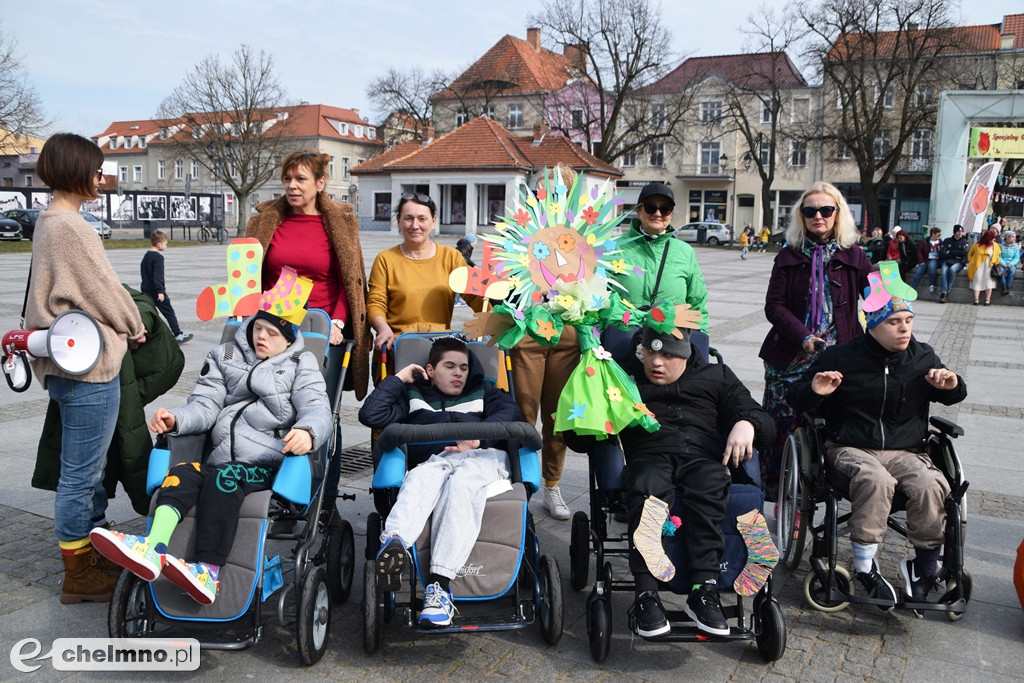 Happening z okazji Światowego Dnia Zespołu Downa i powitania WIOSNY