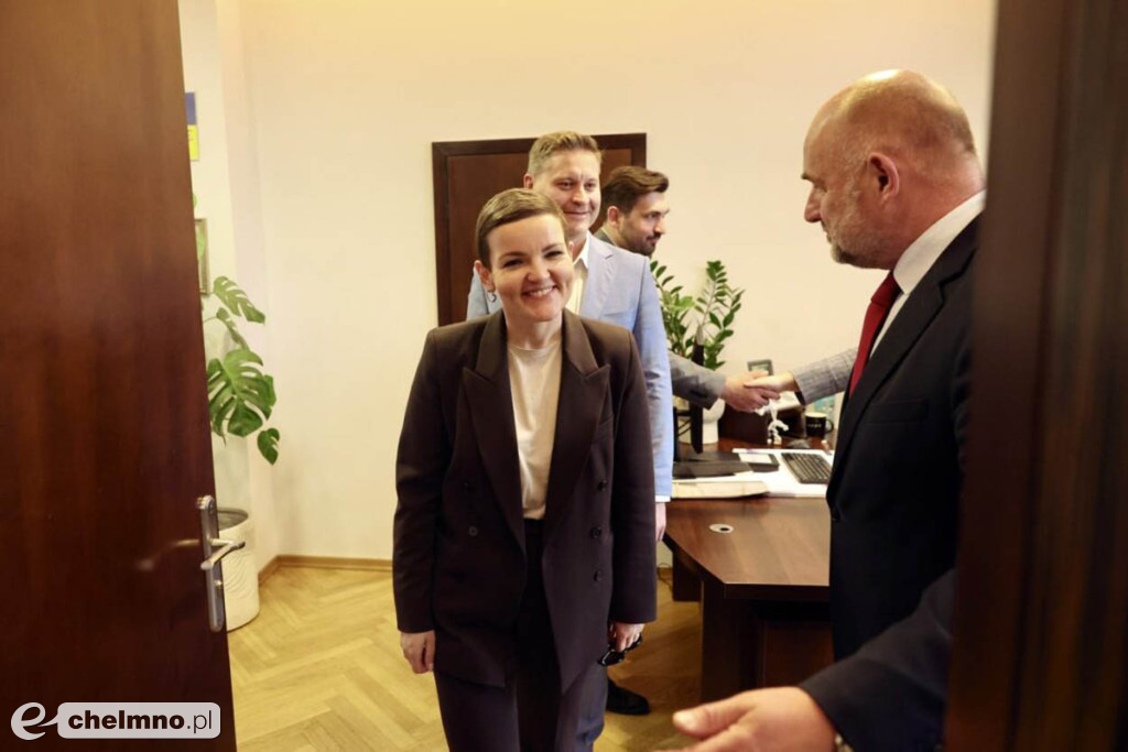 Wiceminister kultury z wizytą w Operze Nova