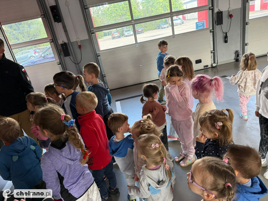 Przedszkolaki z wizytą w Komendzie Powiatowej PSP w Chełmnie