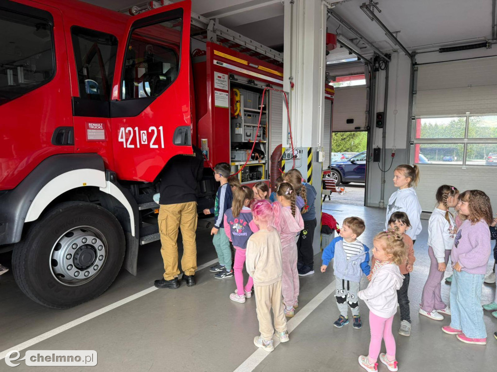 Przedszkolaki z wizytą w Komendzie Powiatowej PSP w Chełmnie