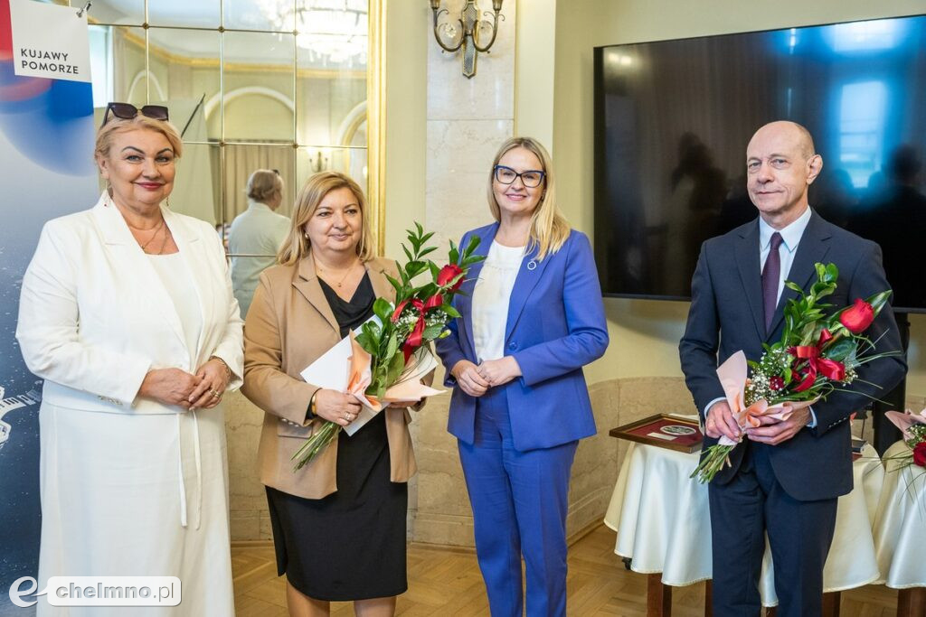 Kto czyta, żyje podwójnie! Bibliotekarze z nagrodami Marszałka