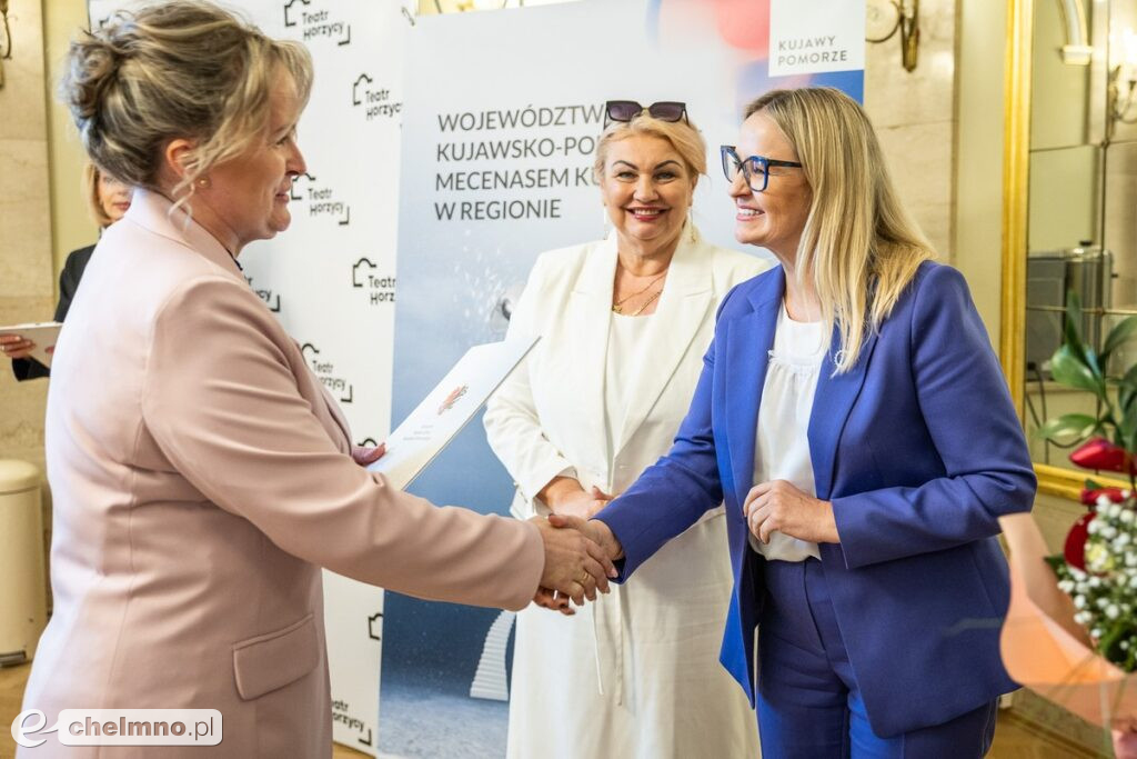 Kto czyta, żyje podwójnie! Bibliotekarze z nagrodami Marszałka