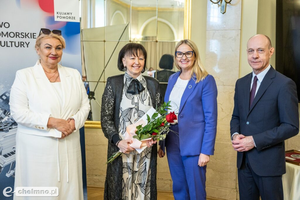 Kto czyta, żyje podwójnie! Bibliotekarze z nagrodami Marszałka