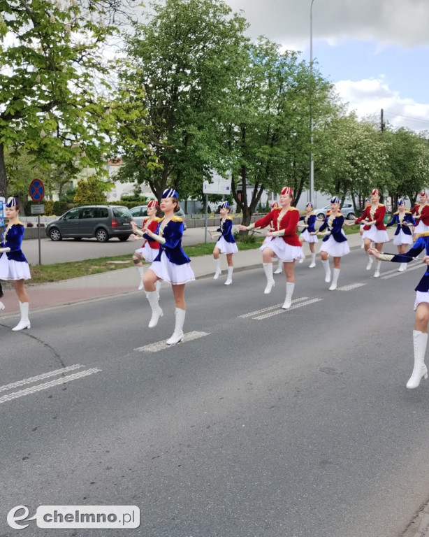 Orkiestra Dęta ChDK i Mażoretki z hołdem dla strażaków
