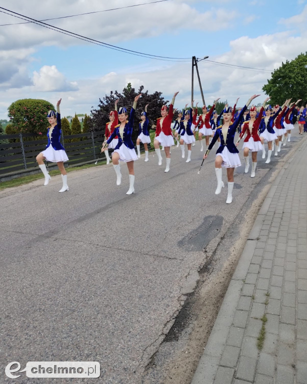 Orkiestra Dęta ChDK i Mażoretki z hołdem dla strażaków