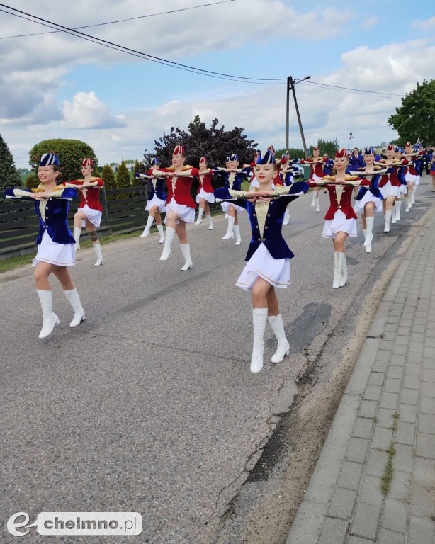 Orkiestra Dęta ChDK i Mażoretki z hołdem dla strażaków