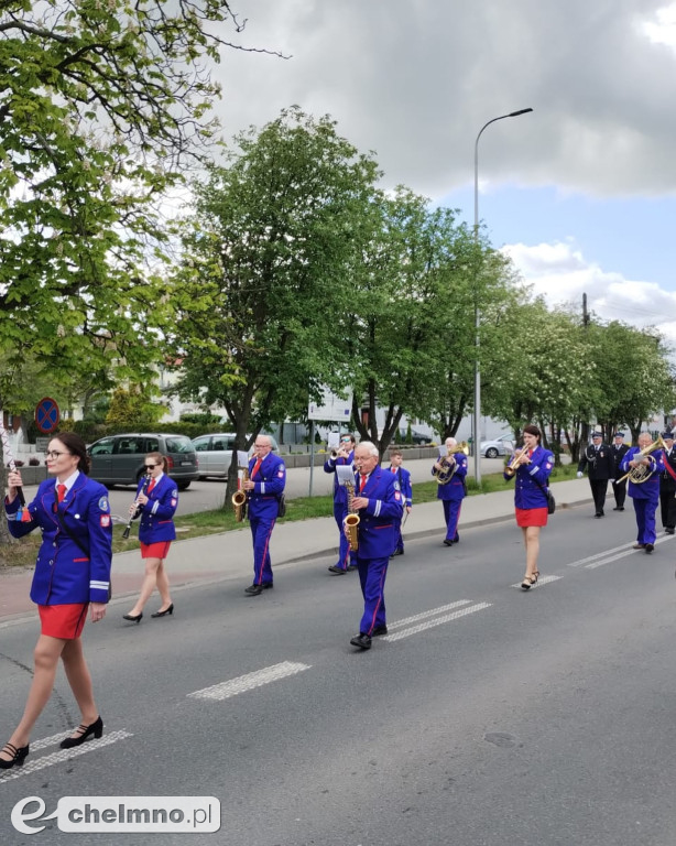 Orkiestra Dęta ChDK i Mażoretki z hołdem dla strażaków