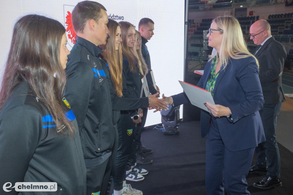 Wytrwali, utalentowani, pełni pasji – sportowcy z nagrodami