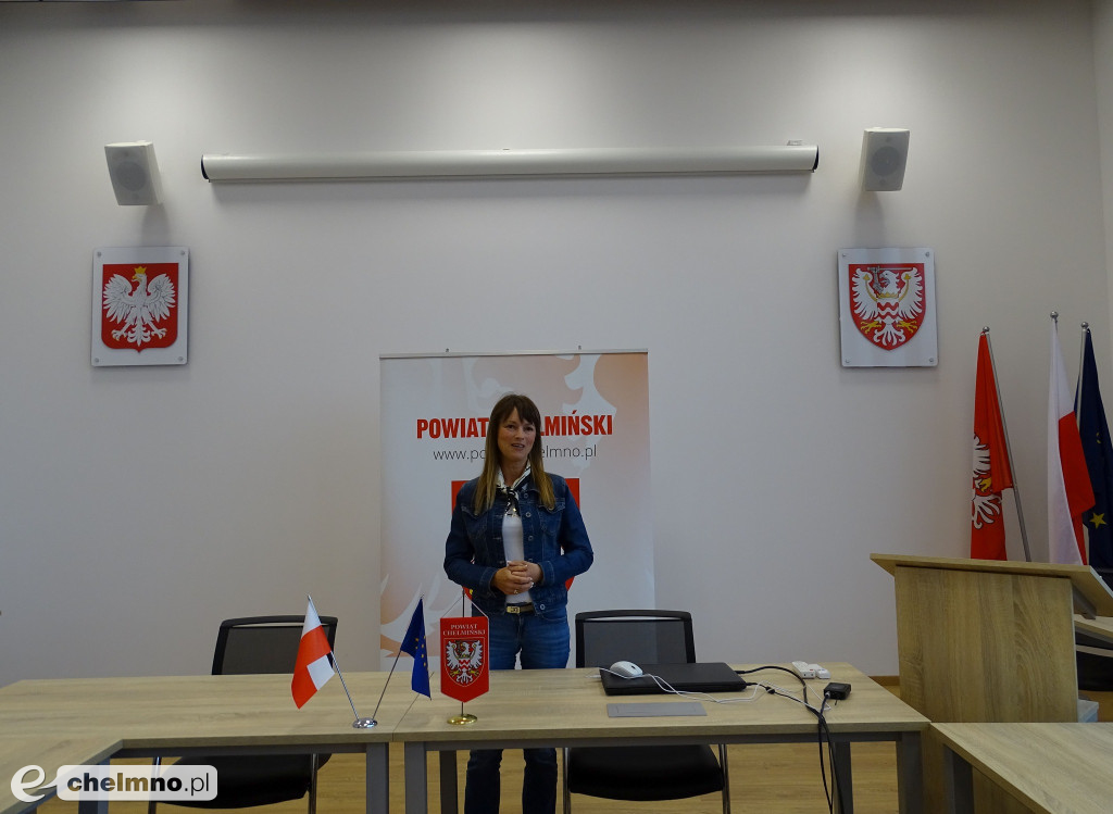Powiat Chełmiński prowadzi działania włączające seniorów do życia społecznego