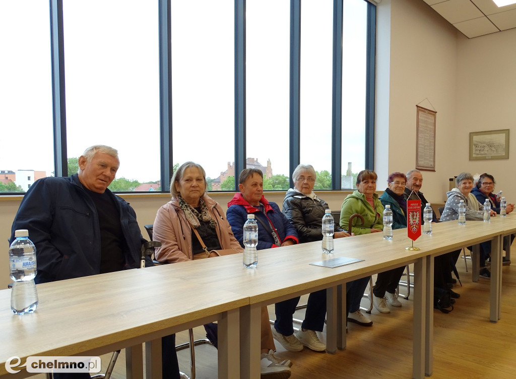 Powiat Chełmiński prowadzi działania włączające seniorów do życia społecznego