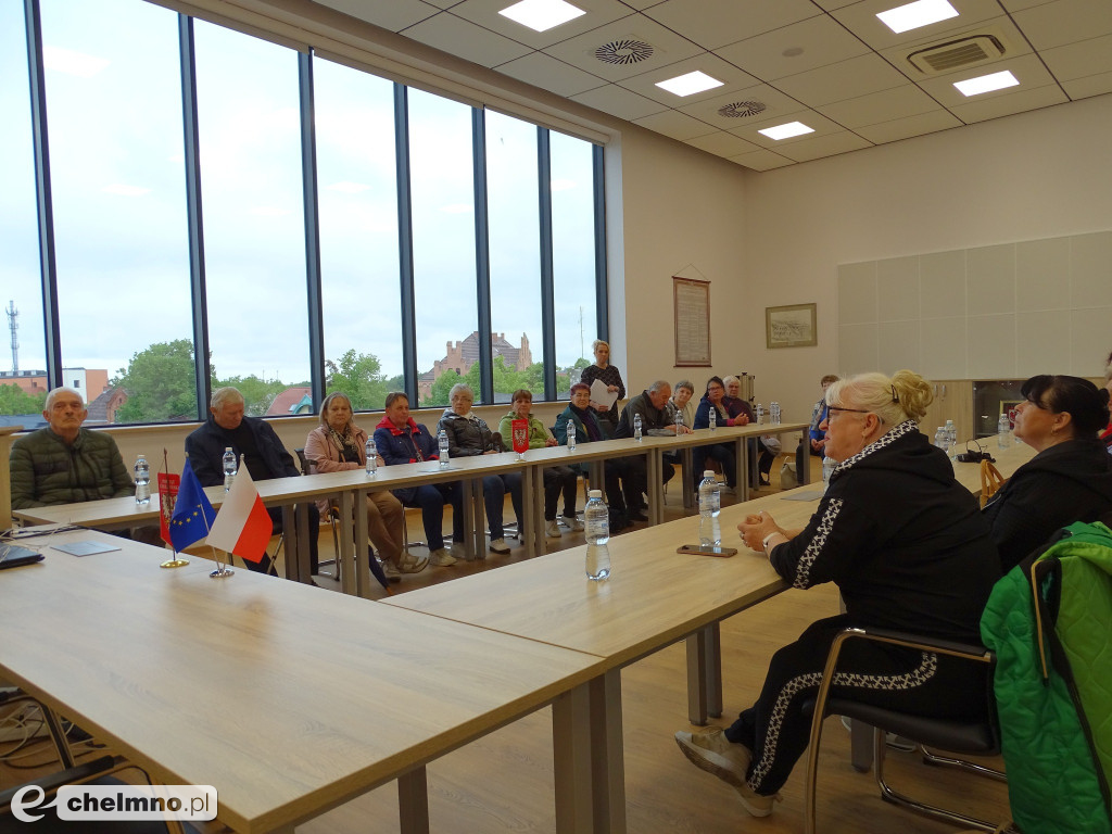 Powiat Chełmiński prowadzi działania włączające seniorów do życia społecznego