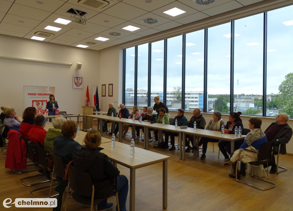 Powiat Chełmiński prowadzi działania włączające seniorów do życia społecznego