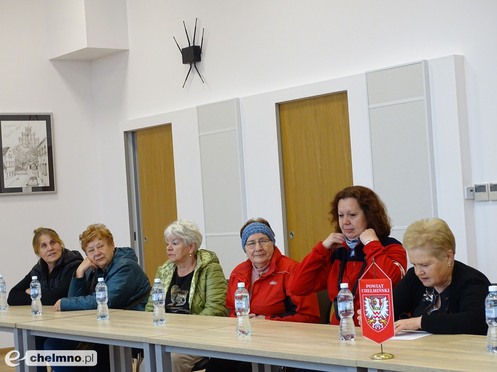 Powiat Chełmiński prowadzi działania włączające seniorów do życia społecznego