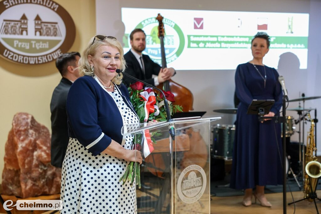 Sztandar dla sanatorium Przy Tężni w Inowrocławiu