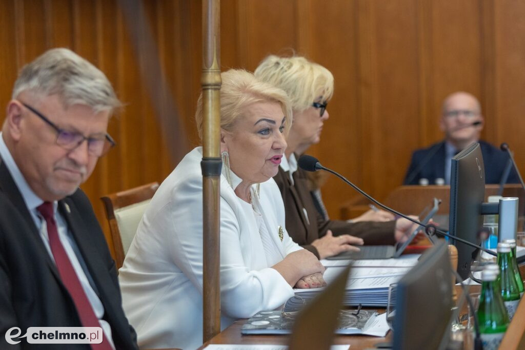 Absolutorium dla zarządu województwa