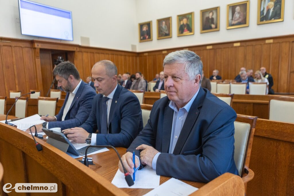 Absolutorium dla zarządu województwa