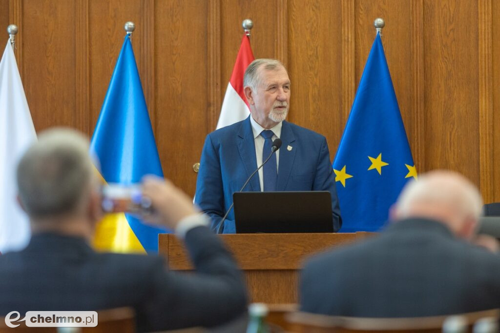 Absolutorium dla zarządu województwa