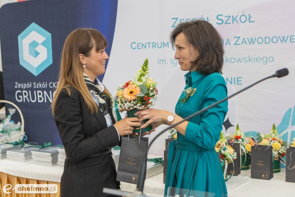 Medal Marszałka Województwa na 70-lecie Zespołu Szkół w Grubnie