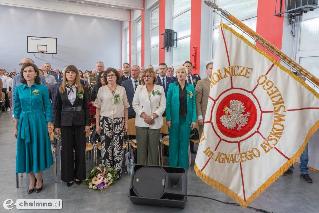 Medal Marszałka Województwa na 70-lecie Zespołu Szkół w Grubnie