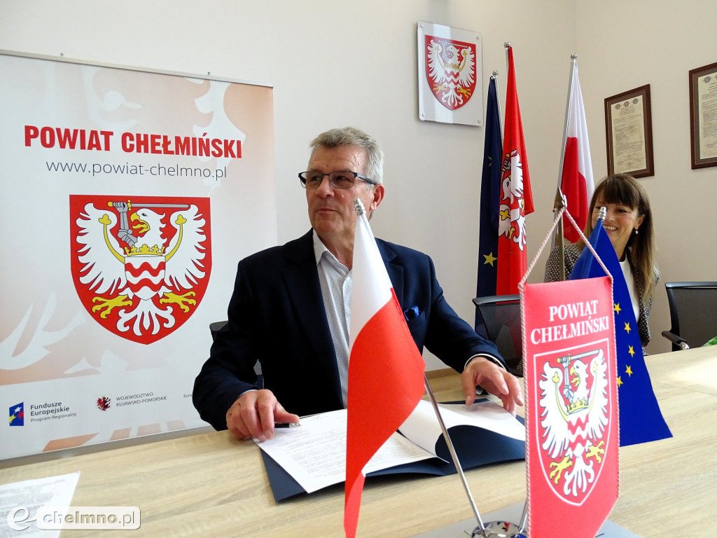 Podpisanie umowy w ramach konkursu „Produkt lokalny Powiatu Chełmińskiego\