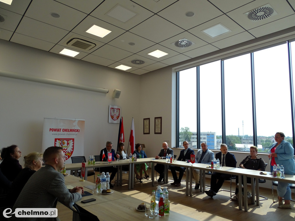 Podpisanie umowy w ramach konkursu „Produkt lokalny Powiatu Chełmińskiego\