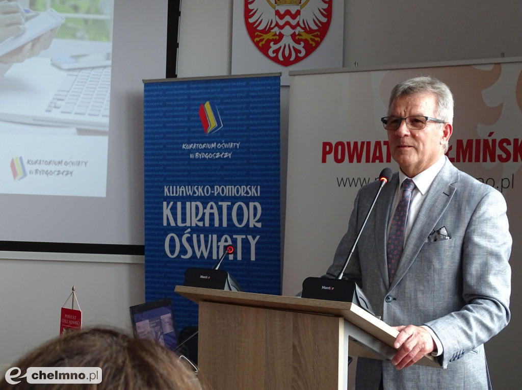 Samorządowcy, dyrektorzy szkół i nauczyciele poznawali zalety Erasmusa