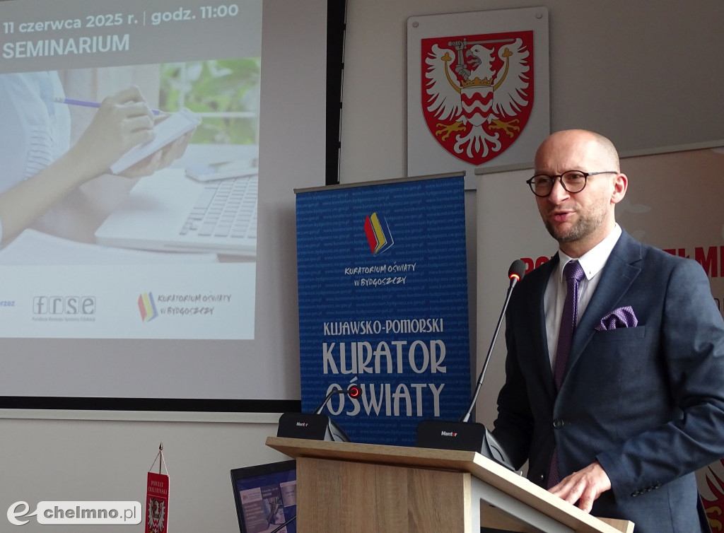 Samorządowcy, dyrektorzy szkół i nauczyciele poznawali zalety Erasmusa