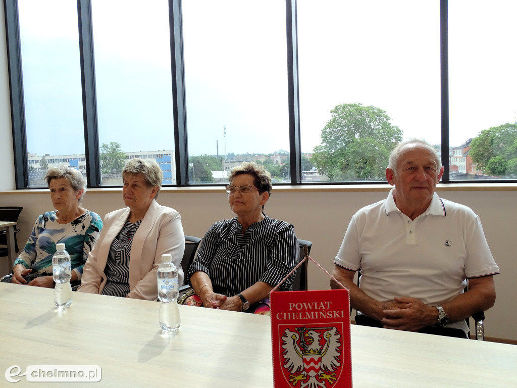 Włączamy osoby 60+ do aktywnego życia społecznego