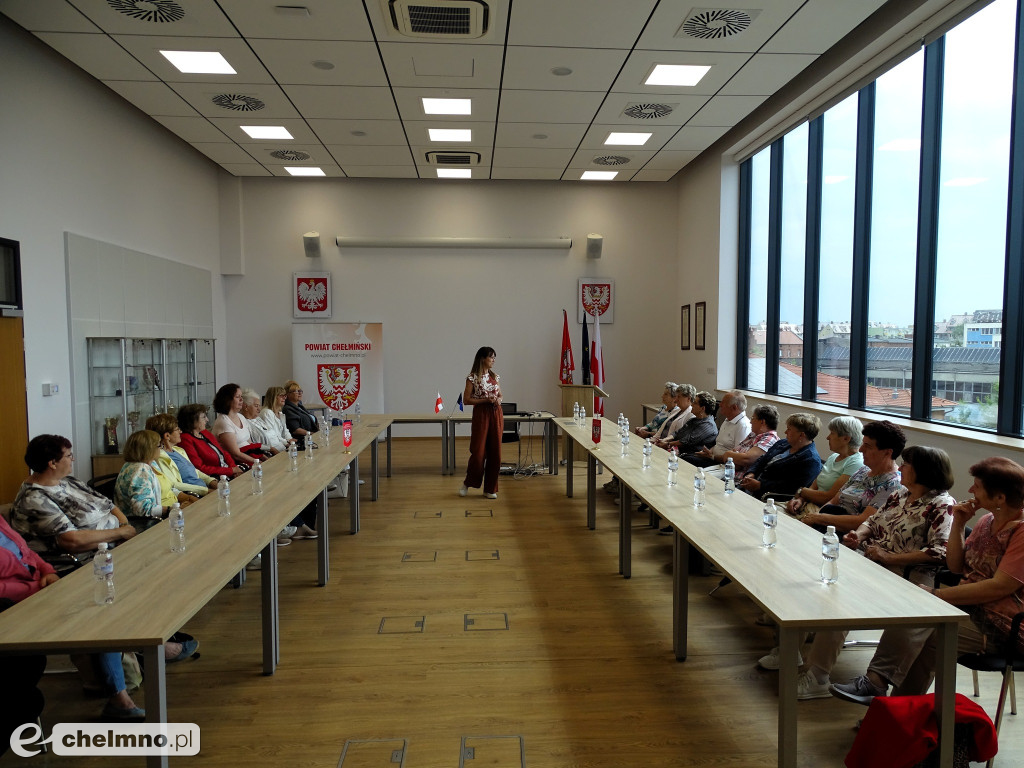 Włączamy osoby 60+ do aktywnego życia społecznego