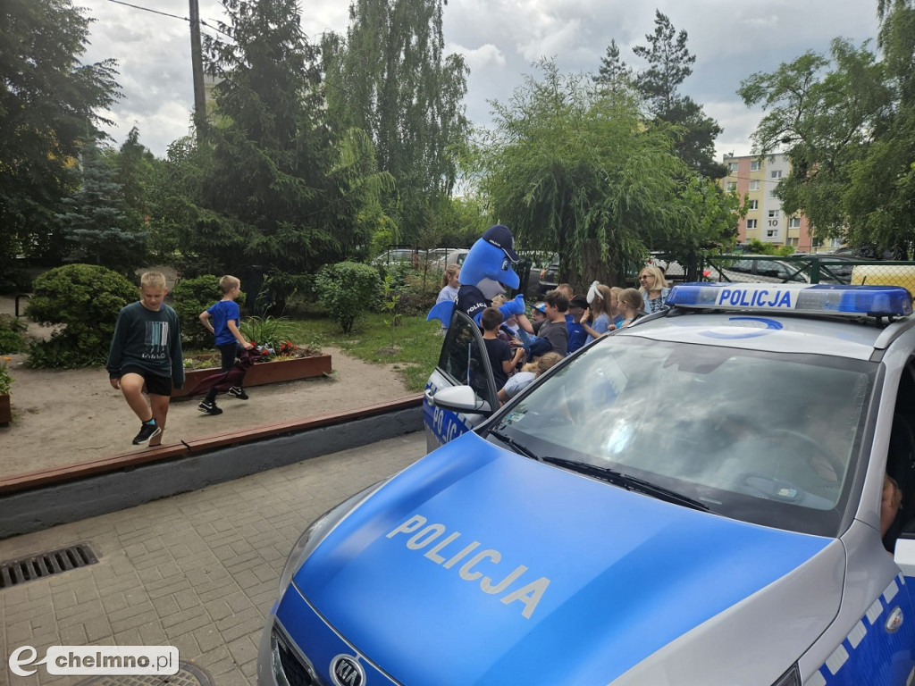 Przedwakacyjne spotkania chełmińskich policjantów z młodzieżą