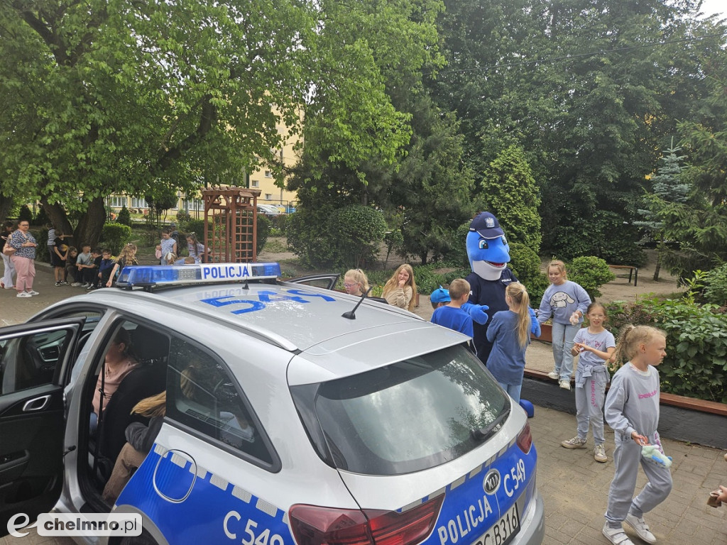 Przedwakacyjne spotkania chełmińskich policjantów z młodzieżą