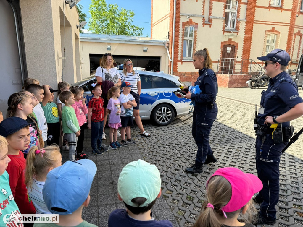 Przedwakacyjne spotkania chełmińskich policjantów z młodzieżą