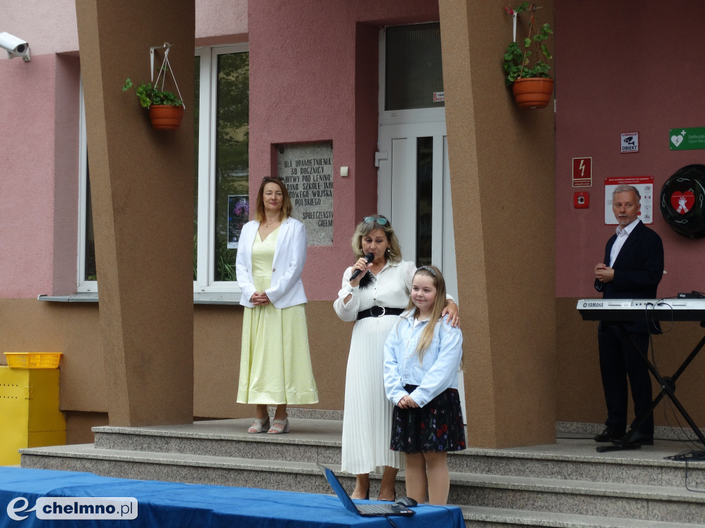 Fotorelacja z ostatniego dnia szkoły w \