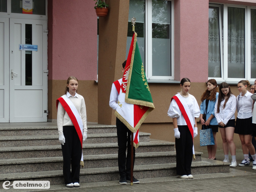 Fotorelacja z ostatniego dnia szkoły w \