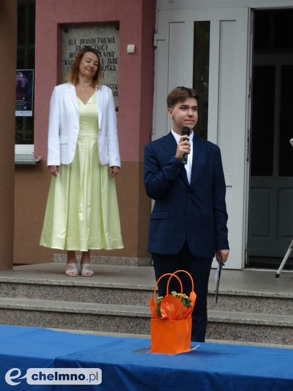 Fotorelacja z ostatniego dnia szkoły w \