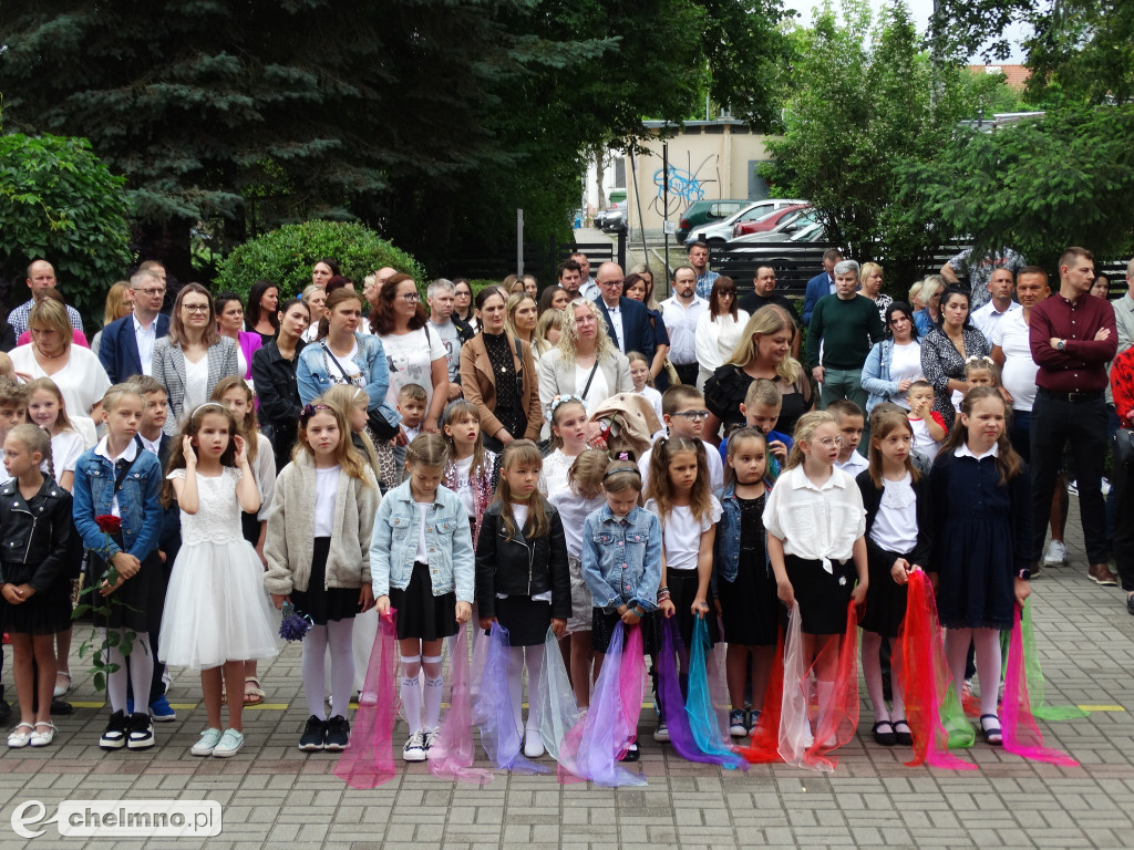 Fotorelacja z ostatniego dnia szkoły w \