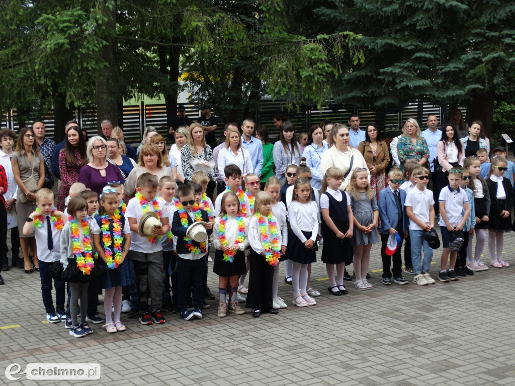 Fotorelacja z ostatniego dnia szkoły w \