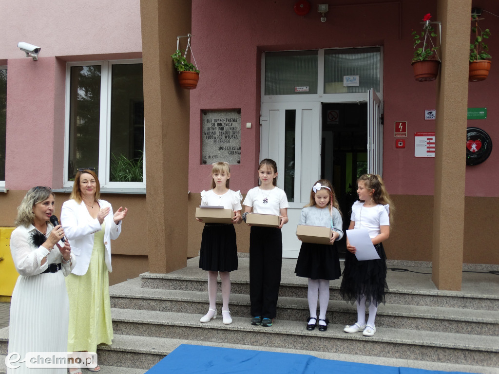 Fotorelacja z ostatniego dnia szkoły w \